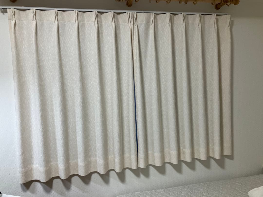 新品★モモナチュラルのドレープカーテン★巾184×丈121㎝両開きアイボリー