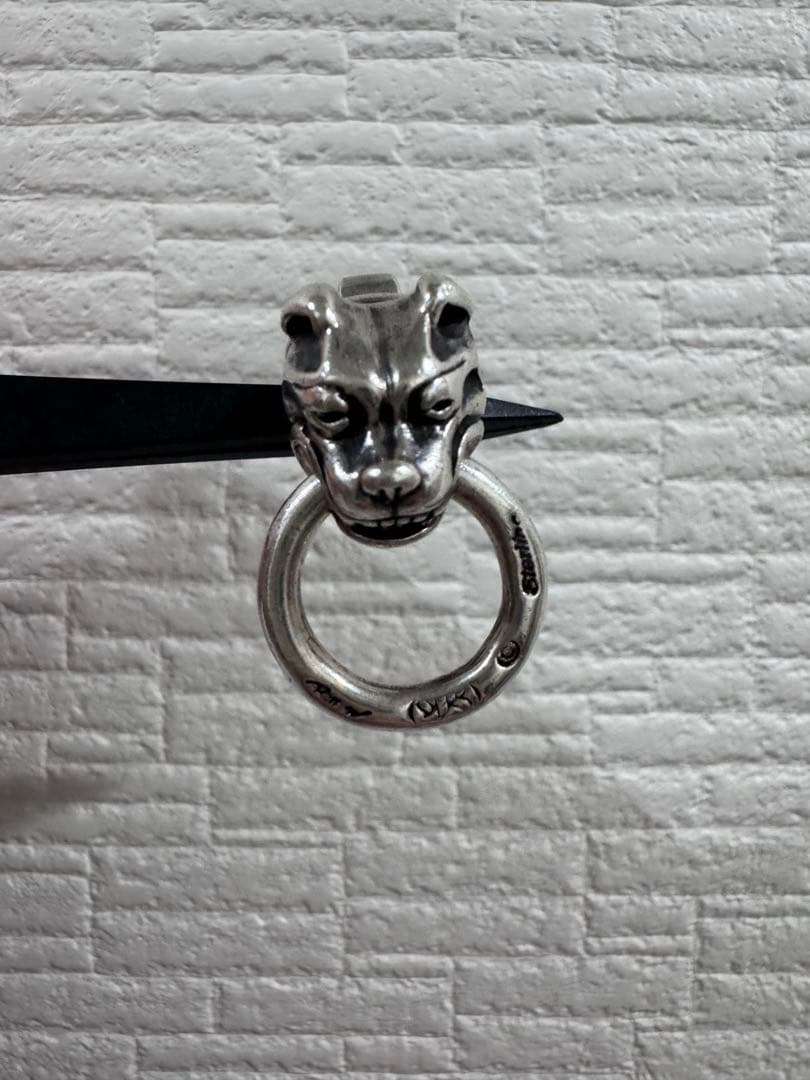 ビルウォールレザーのスモールペンダント