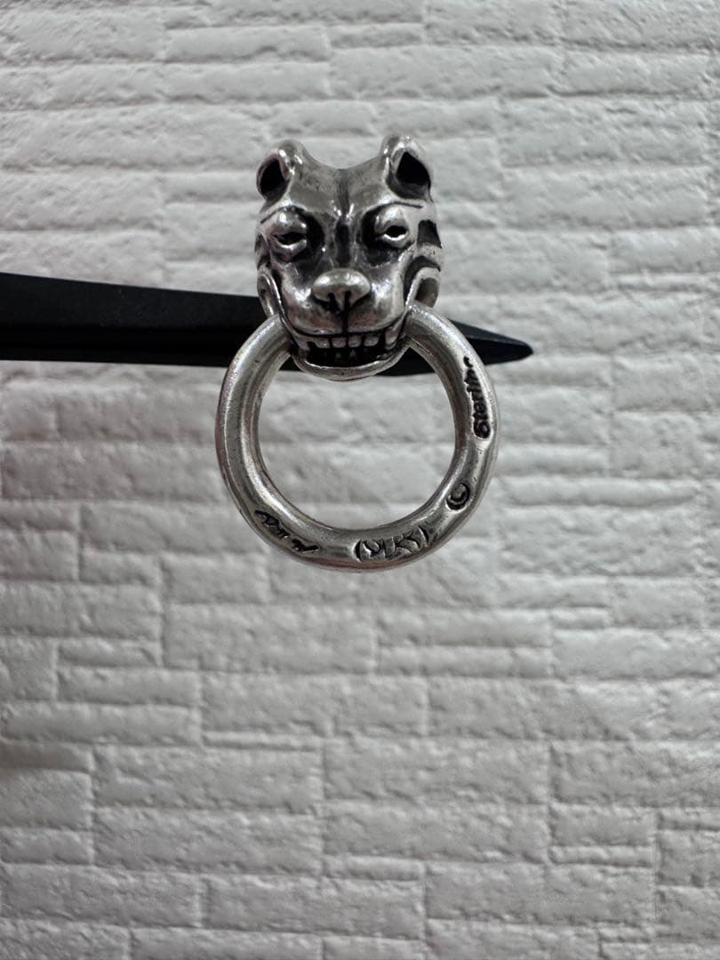 ビルウォールレザーのスモールペンダント