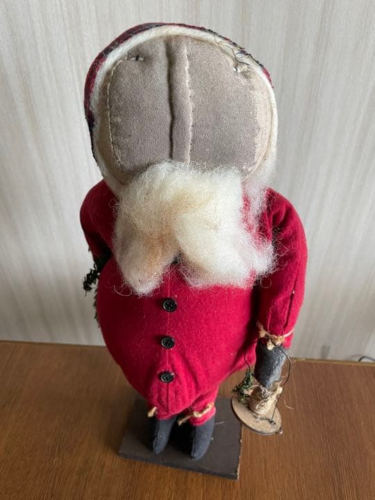 クリスマス　サンタの人形