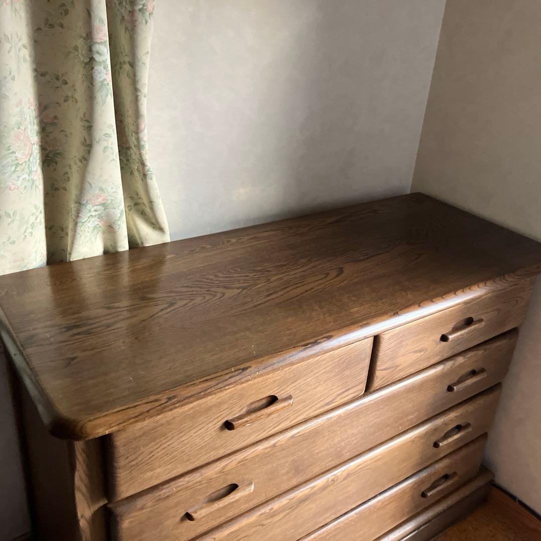 天然木　高級タンス
