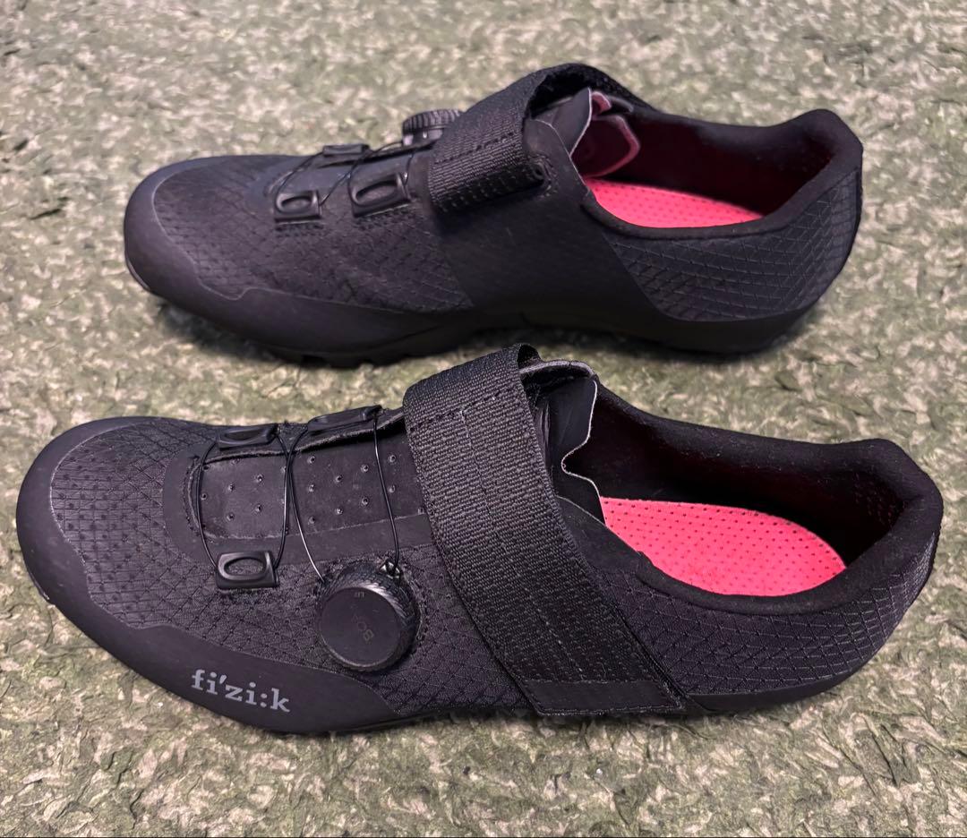 フィジーク FEROX CARBON ブラック シューズ