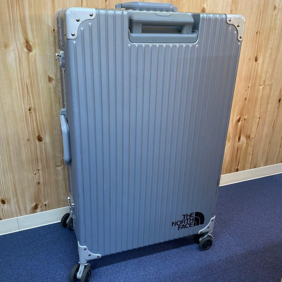 アルミフレーム　スーツケース　キャリーケース