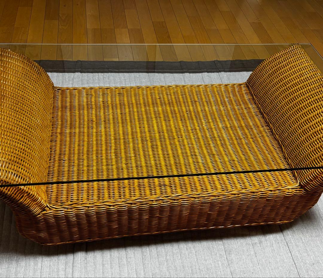 ナチュラル♪ カーブが可愛い！天然素材◾️ガラス天板×籐ラタンテーブル 籐家具