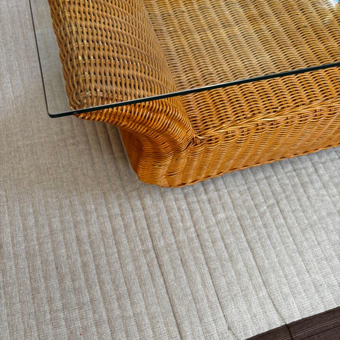 ナチュラル♪ カーブが可愛い！天然素材◾️ガラス天板×籐ラタンテーブル 籐家具