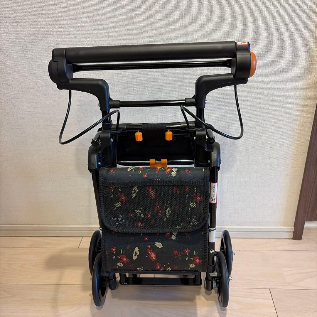 折りたたみ式シルバーカー 黒色花柄　CPS03 幸和製作所（コンパクトタイプ）