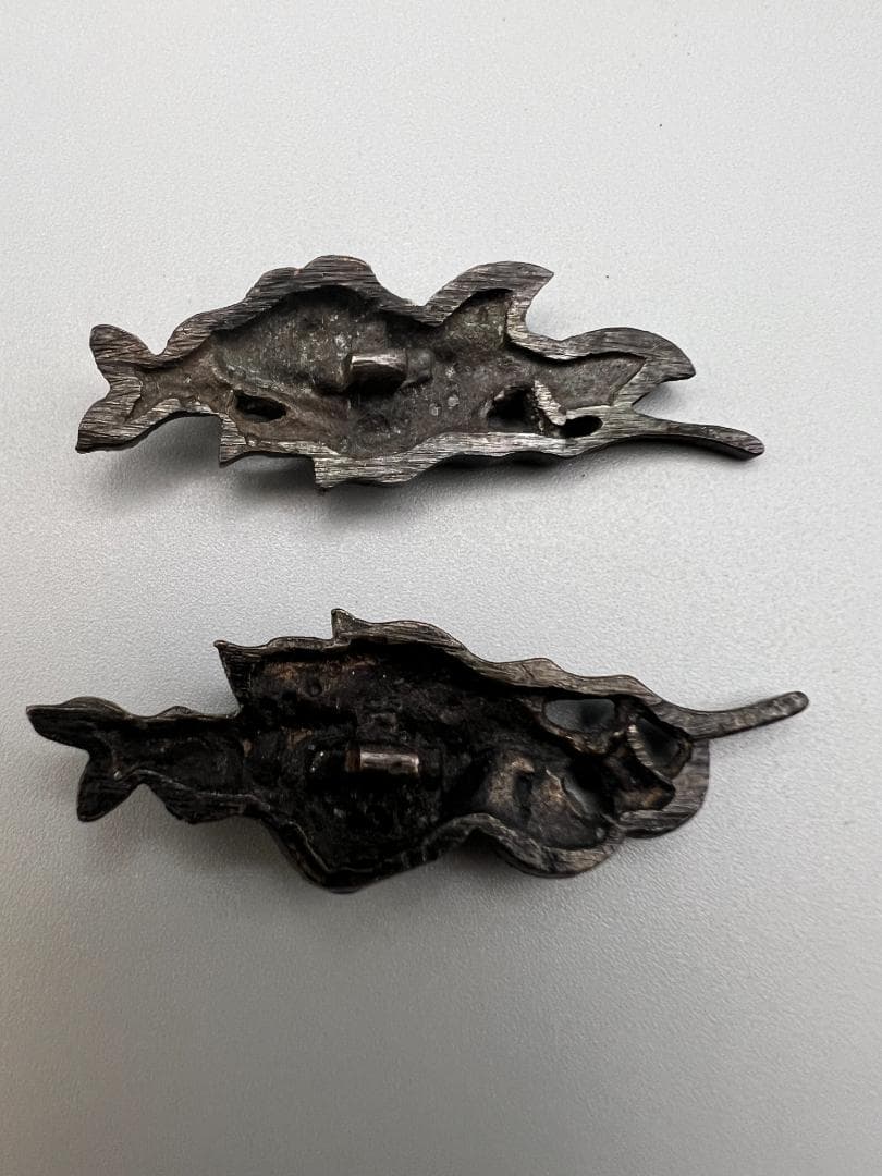 【海】江戸明治期　花形　手彫　目貫　１対　鍍金銅製　骨董品