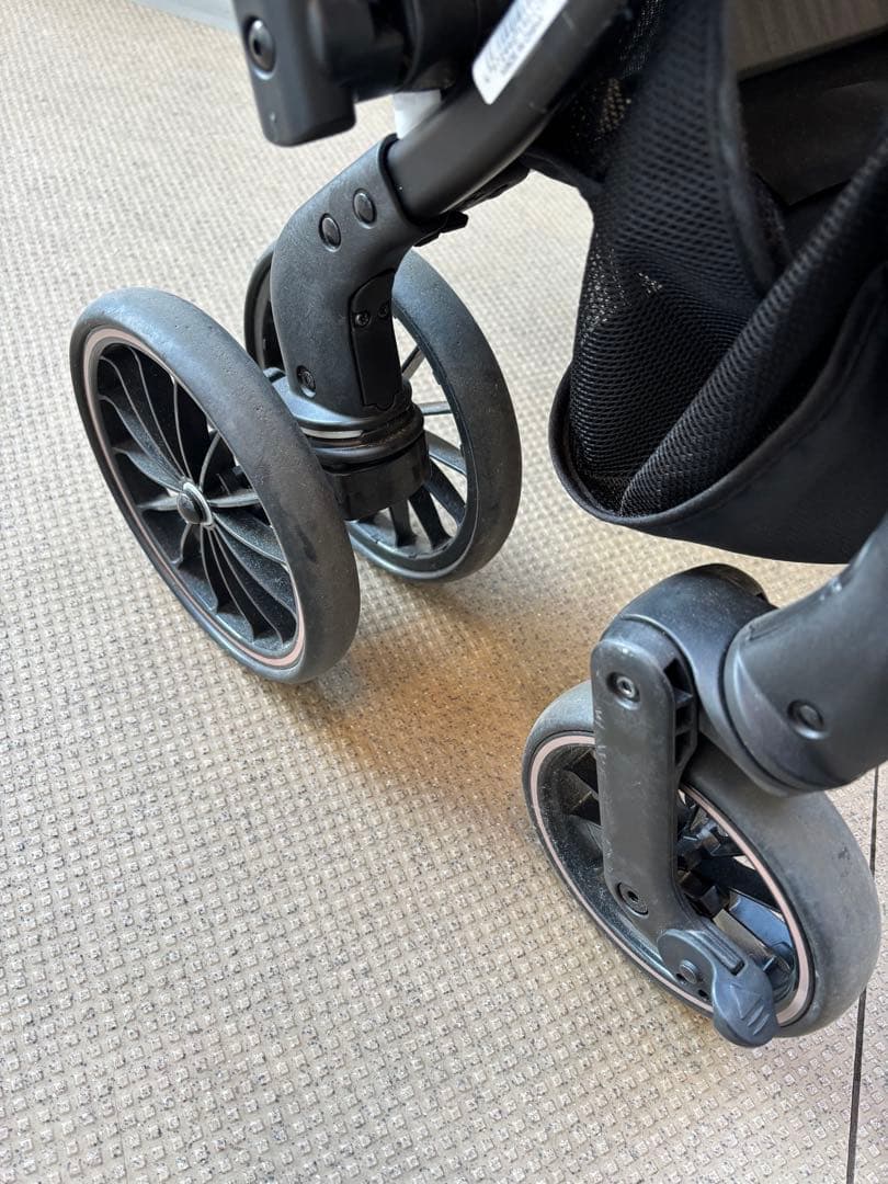 コンビ ベビーカースゴカルSwitch plus ロッタ