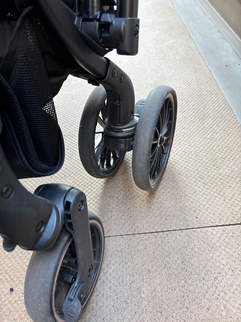 コンビ ベビーカースゴカルSwitch plus ロッタ