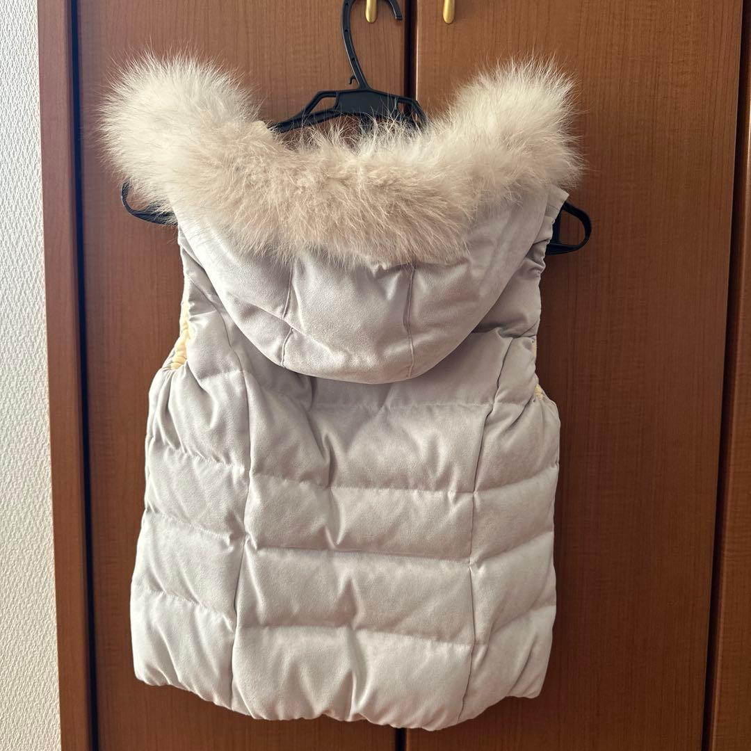 最終値下げ！　ファー付きダウンベスト ライトグレー・アイボリー　アナイ