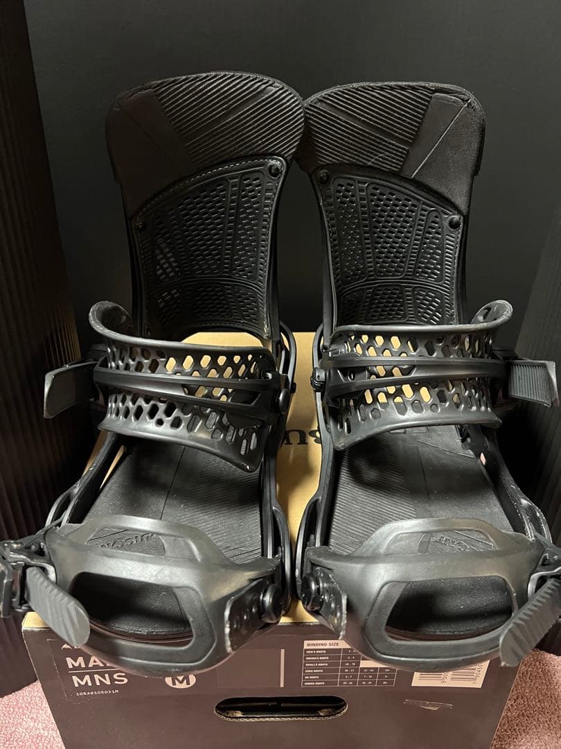 Burton MALAVITA ブラック Mサイズ