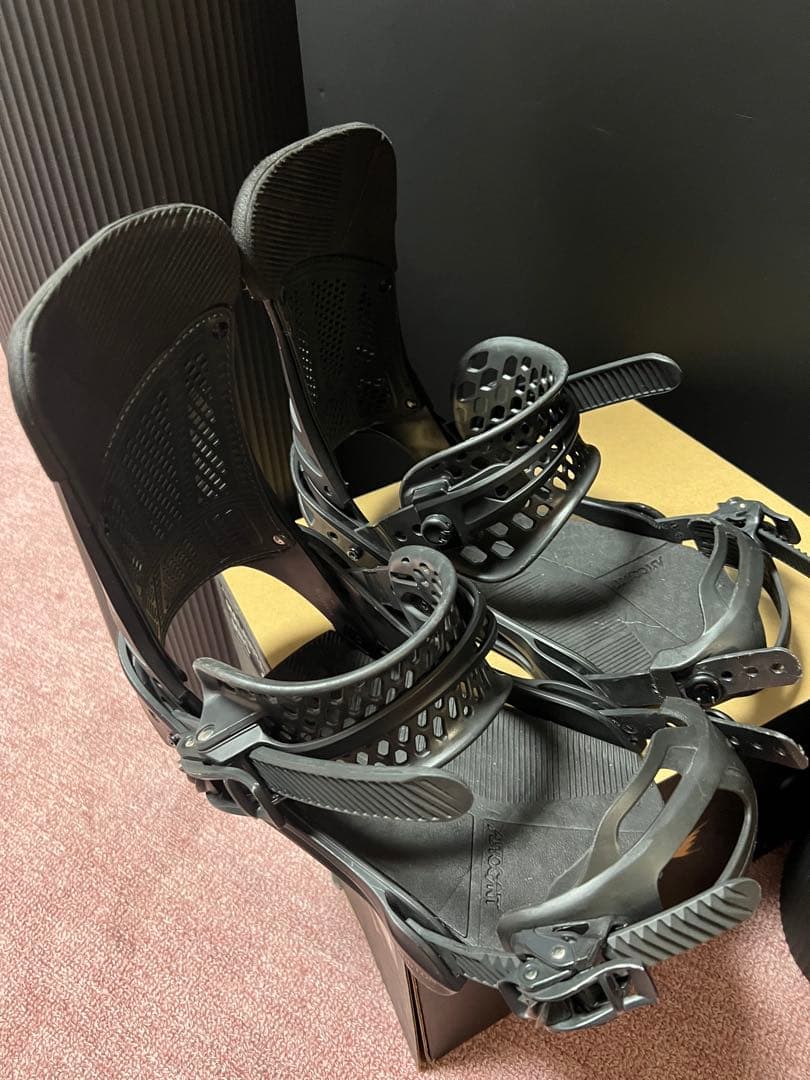 Burton MALAVITA ブラック Mサイズ