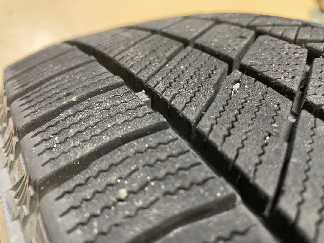195/60R16 ブリザック VRX3 2024年製　2本　中古品