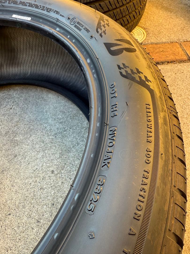 【バリ溝】使用期間1カ月強！ブリヂストンTURANZA 235/50R19