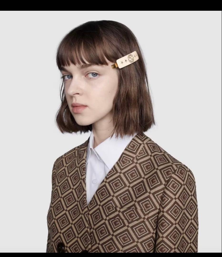 グッチ　ヘアクリップ　インターロッキングG