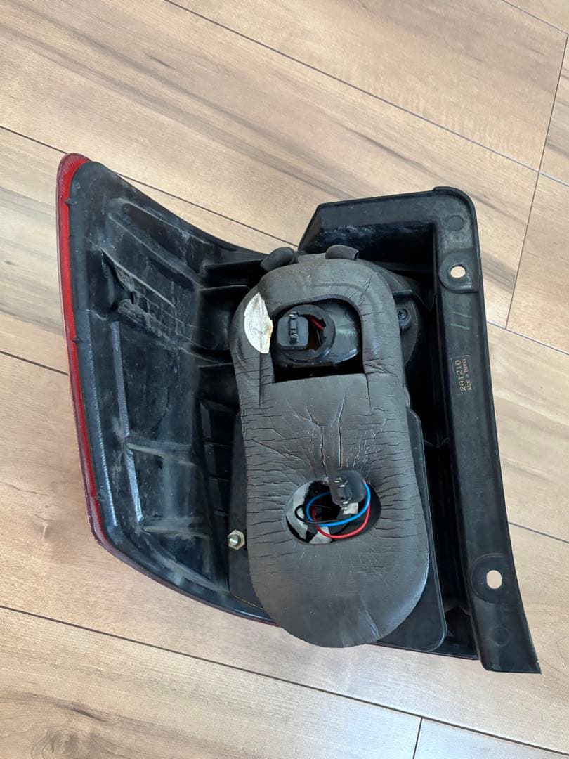 アルファード10系後期ヴァレンティLEDテールランプ 左右セット