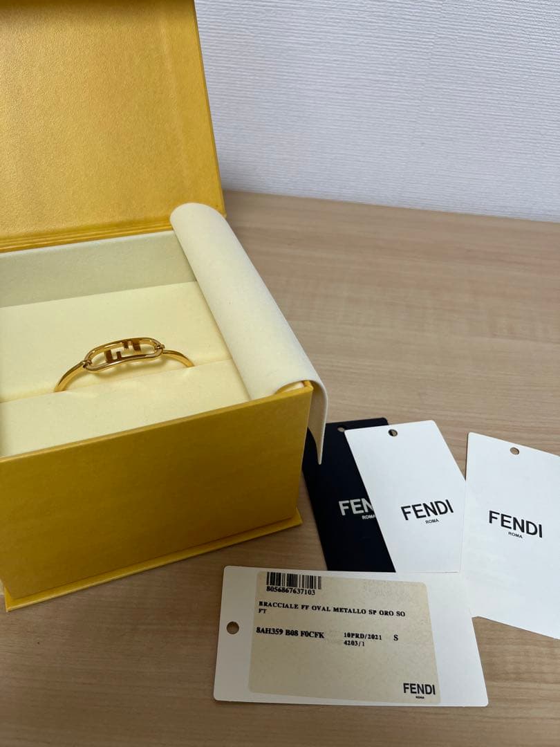 フェンディ★オーロック★バックル★ブレスレット★腕輪★ゴールド
