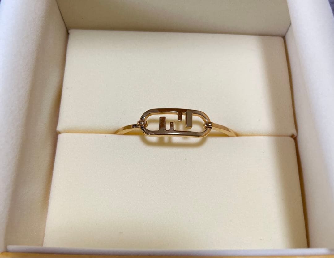 フェンディ★オーロック★バックル★ブレスレット★腕輪★ゴールド