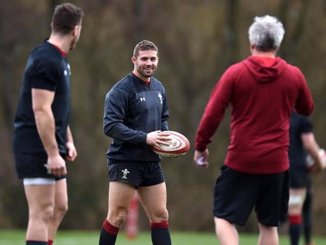 ラグビー ウェールズ代表 トレーニングジャケット 海外S