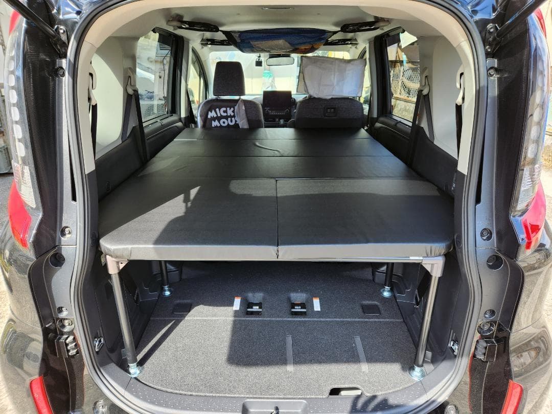 くわちゃん　10系シエンタ　７人　板　その2