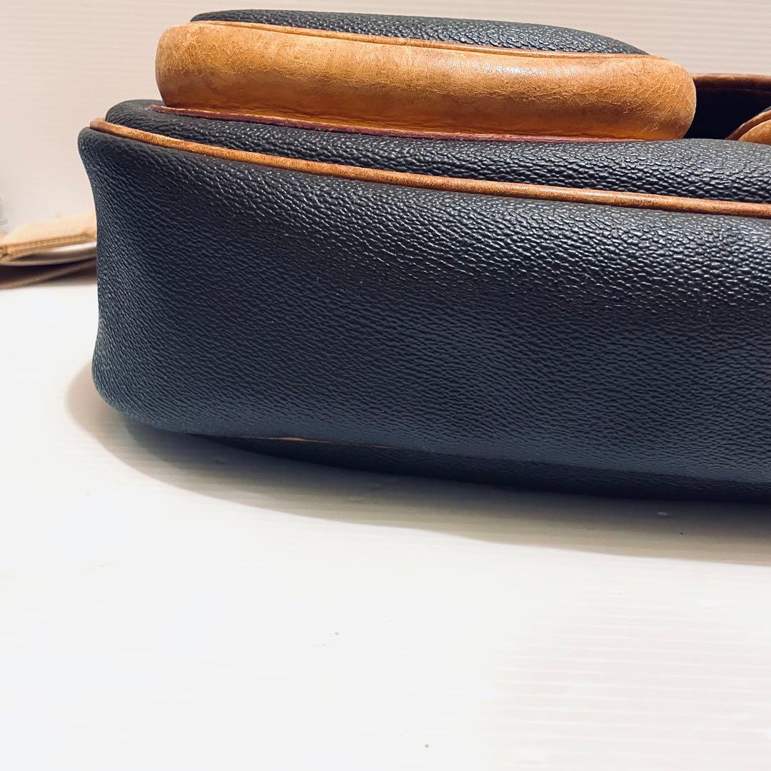 ハンティングワールド ショルダーバッグ メッセンジャーバッグ レザー