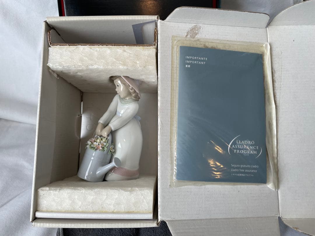 LLADRO リヤドロ 6876 『 春の輝き』