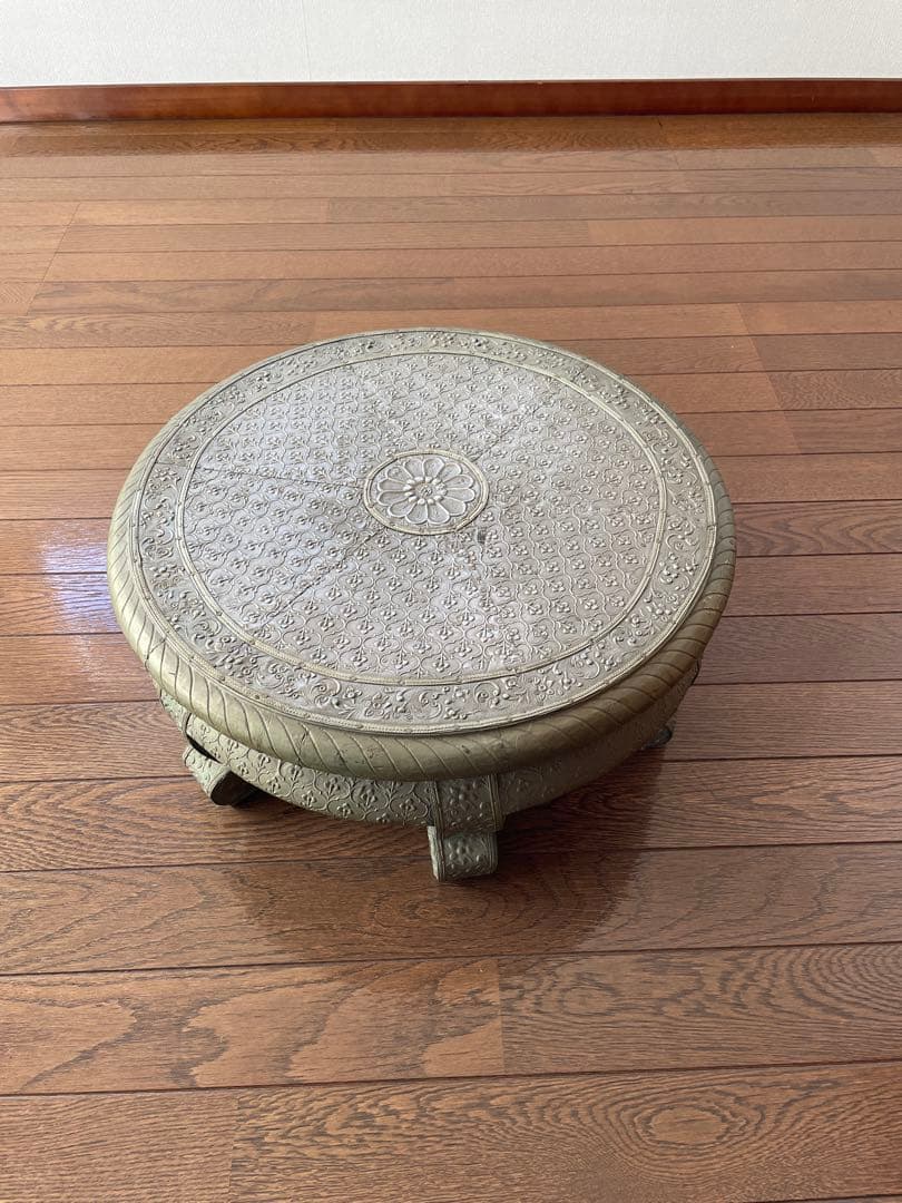 アジアンテイスト　インド製丸テーブル