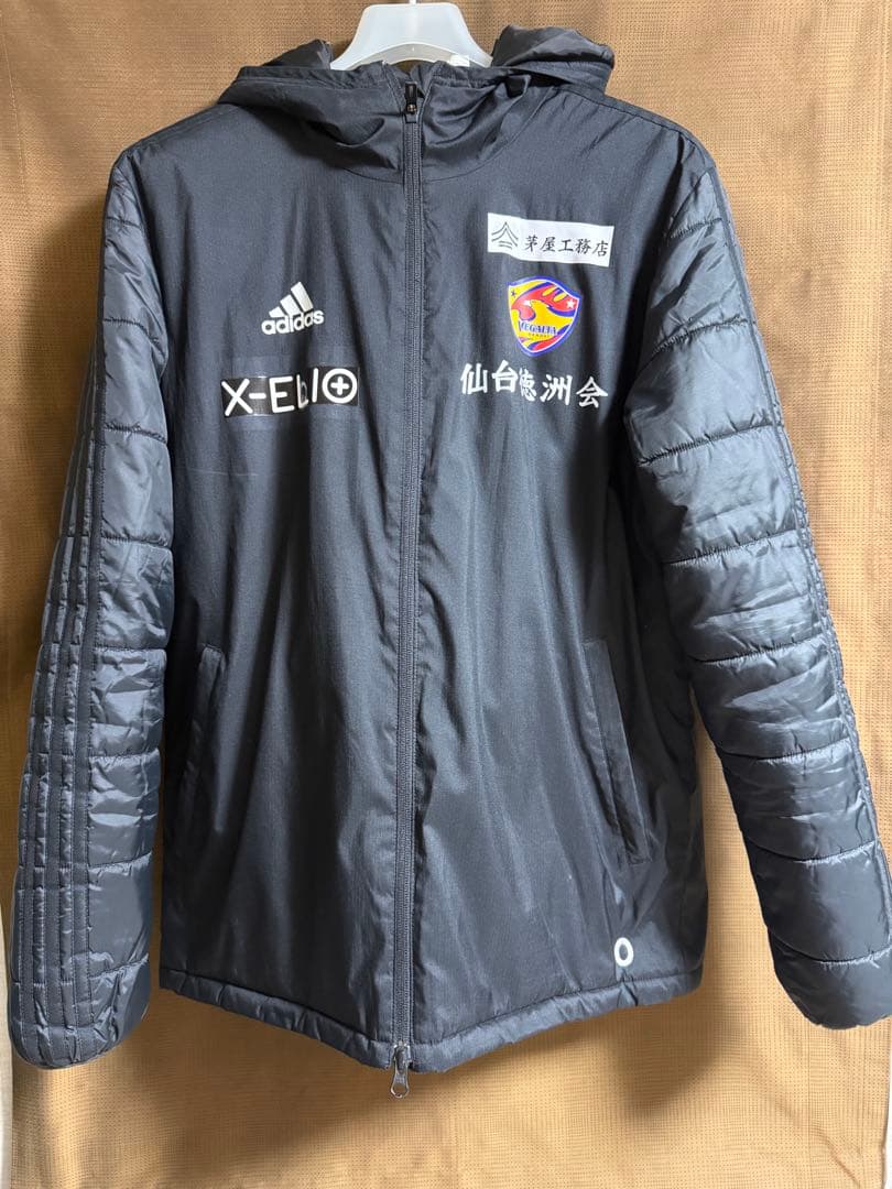 ベガルタ仙台　ダウンジャケット