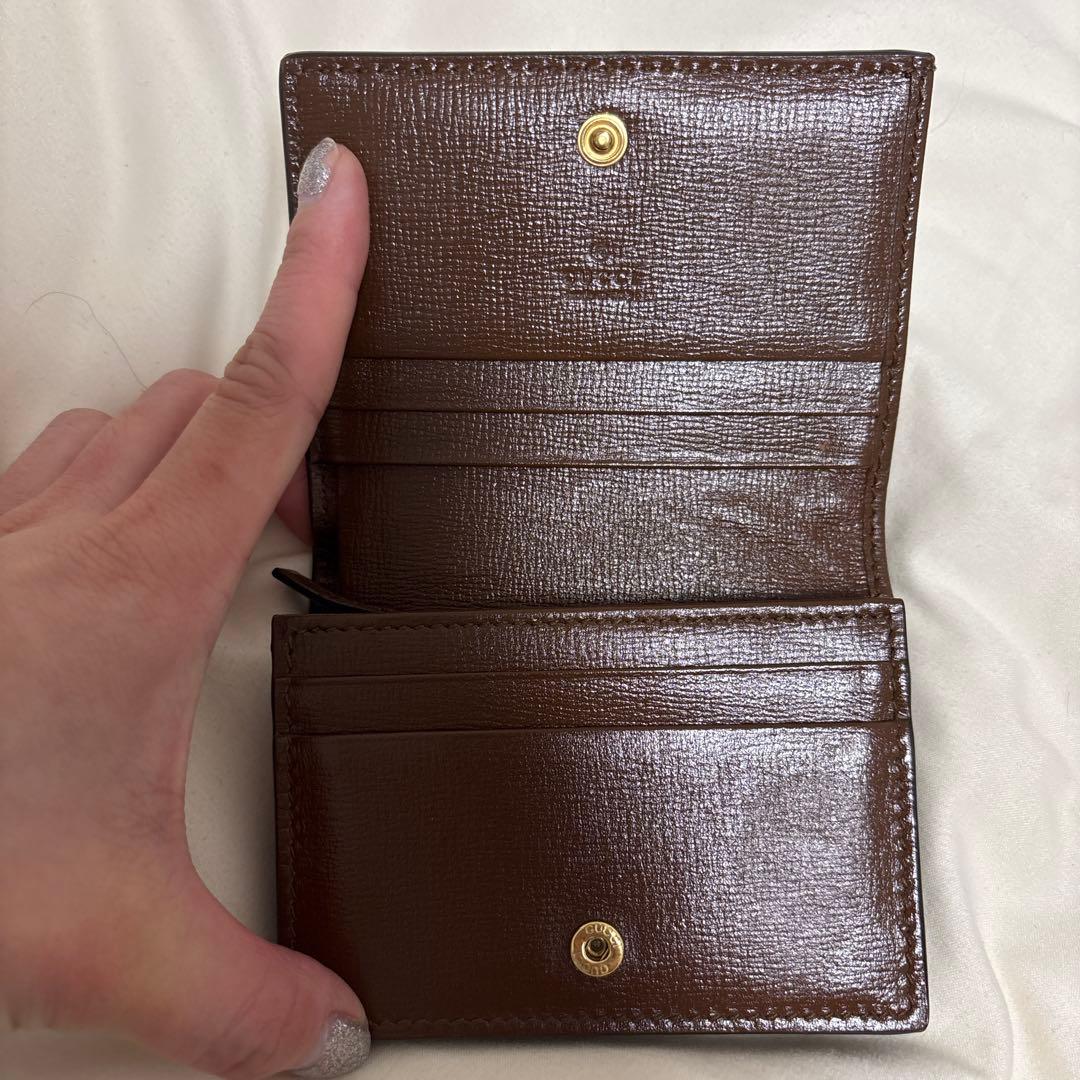本日限定セール‼️購入希望の方500円引き‼️GUCCI ハート型ロゴ 二つ折り財布