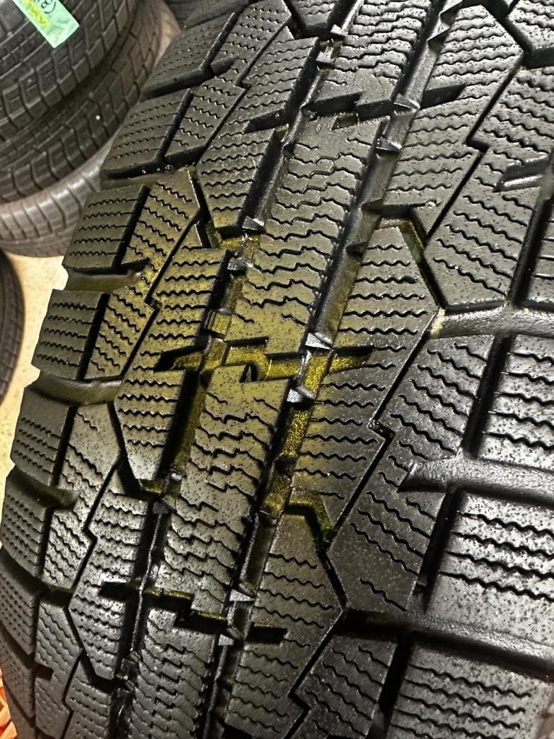 185/60R15 トーヨー GIZ 4本 送料込み 冬タイヤ T1129