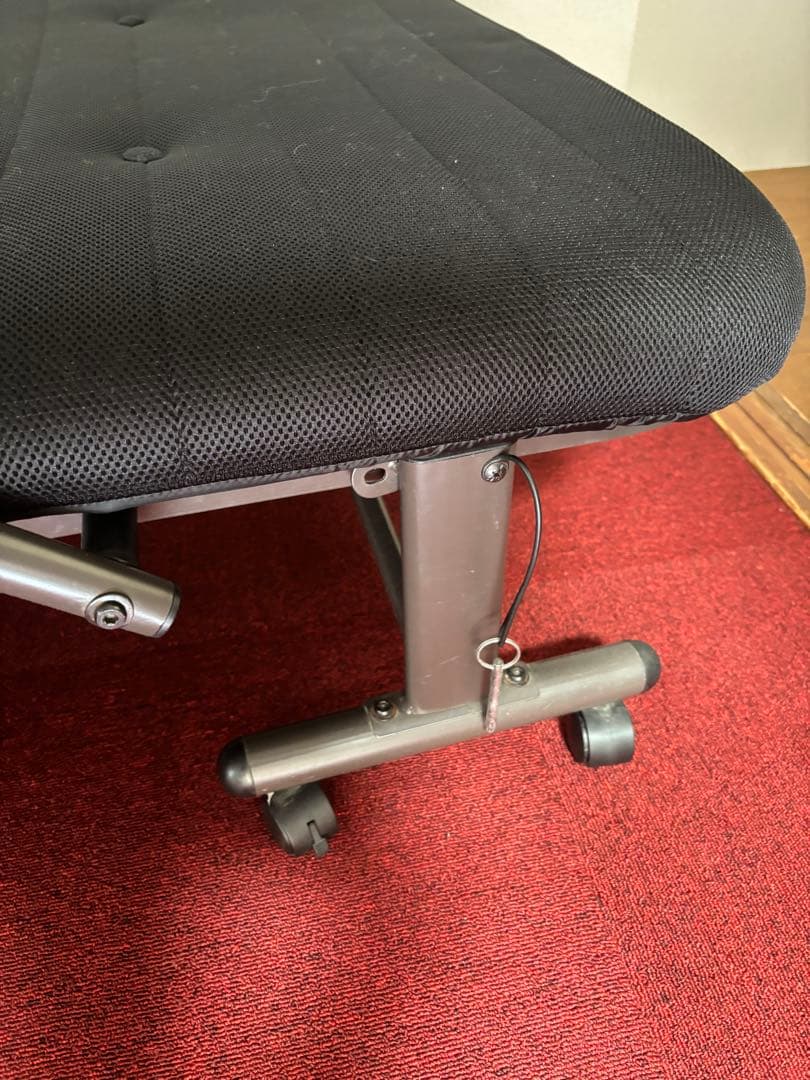 (引き取りの方歓迎　奈良市)折りたたみベッド　簡易ベッド　黒　一人暮らし