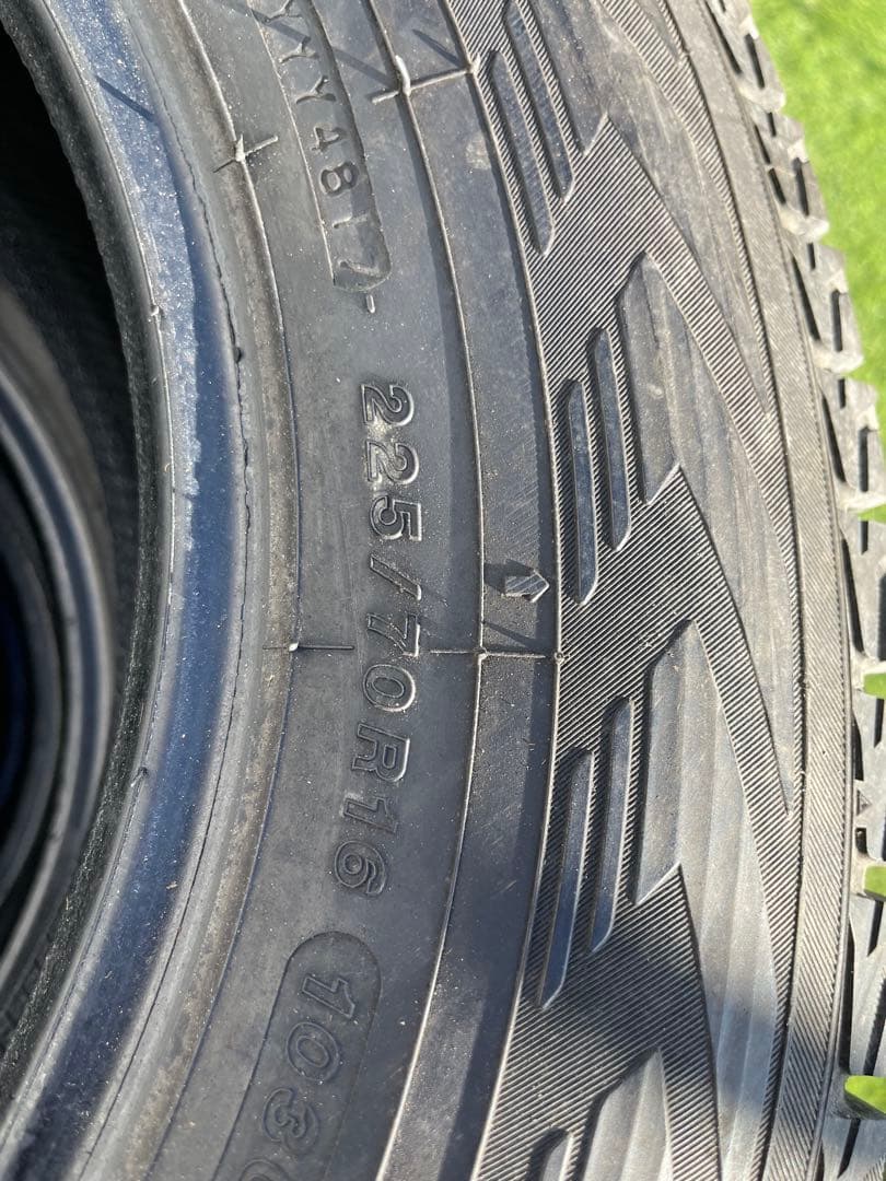 ヨコハマ アイスガード 225/70R16 スタッドレス