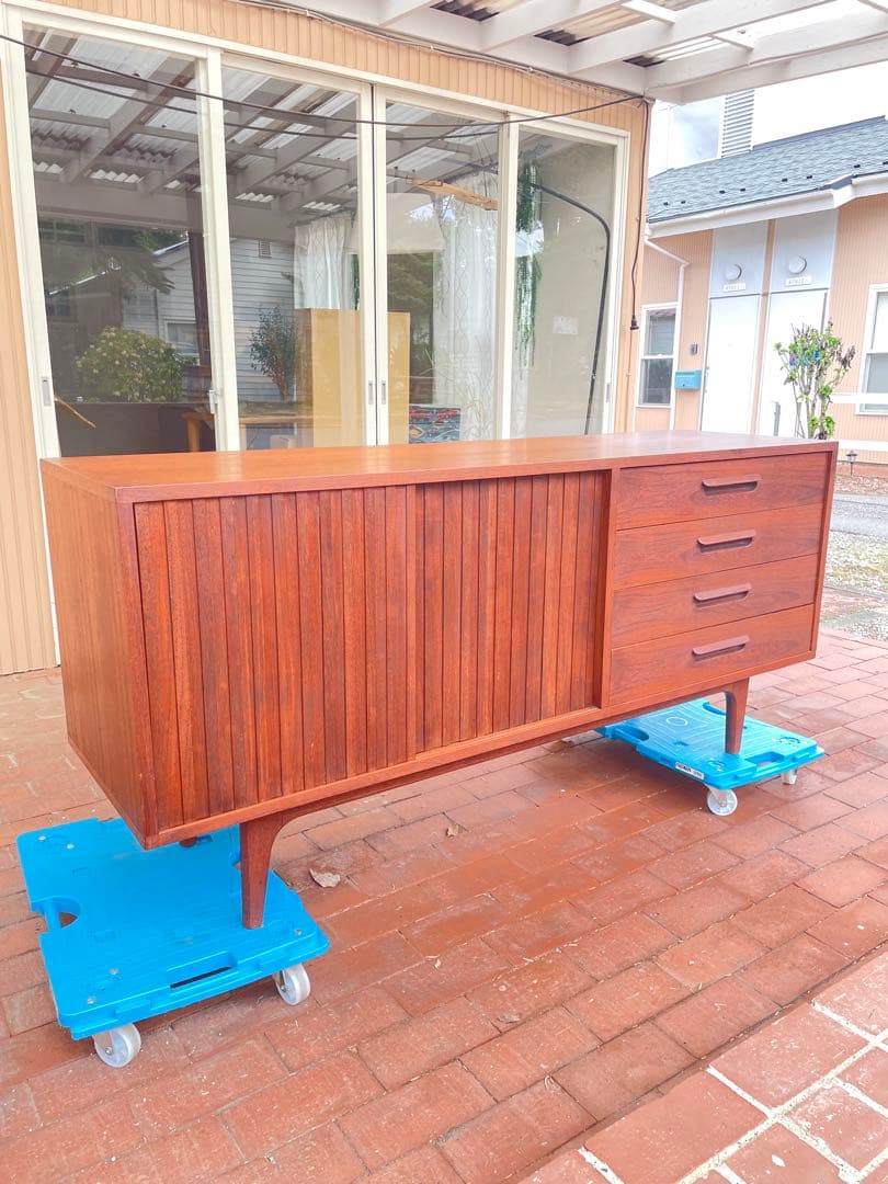 ヴィンテージ家具　北欧　サイドボード テレビ台 リビングボード　収納 チーク材