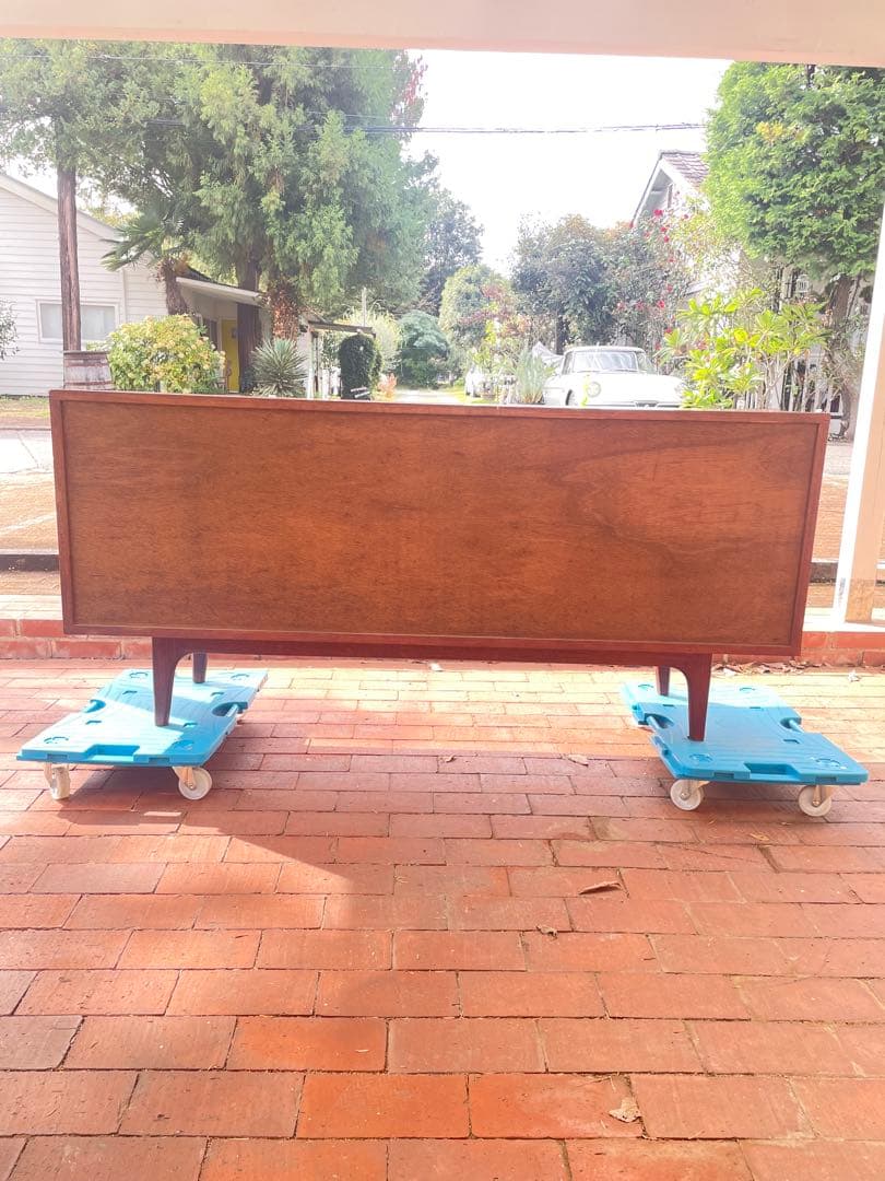 ヴィンテージ家具　北欧　サイドボード テレビ台 リビングボード　収納 チーク材