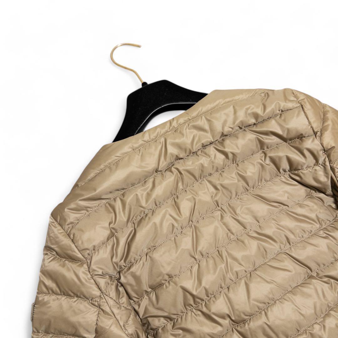 スマイル様タトラス ノーカラーダウンジャケット ライトブラウン 03