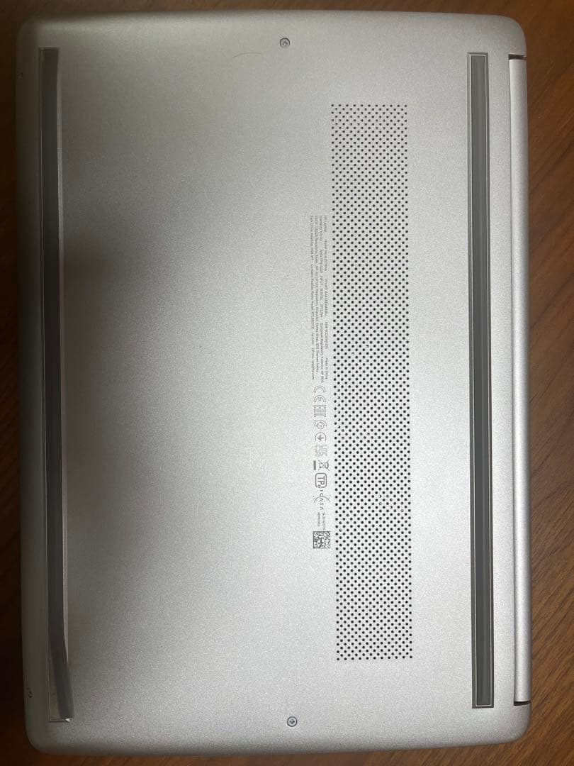 HP 14インチ ノートPC (UKキーボード)