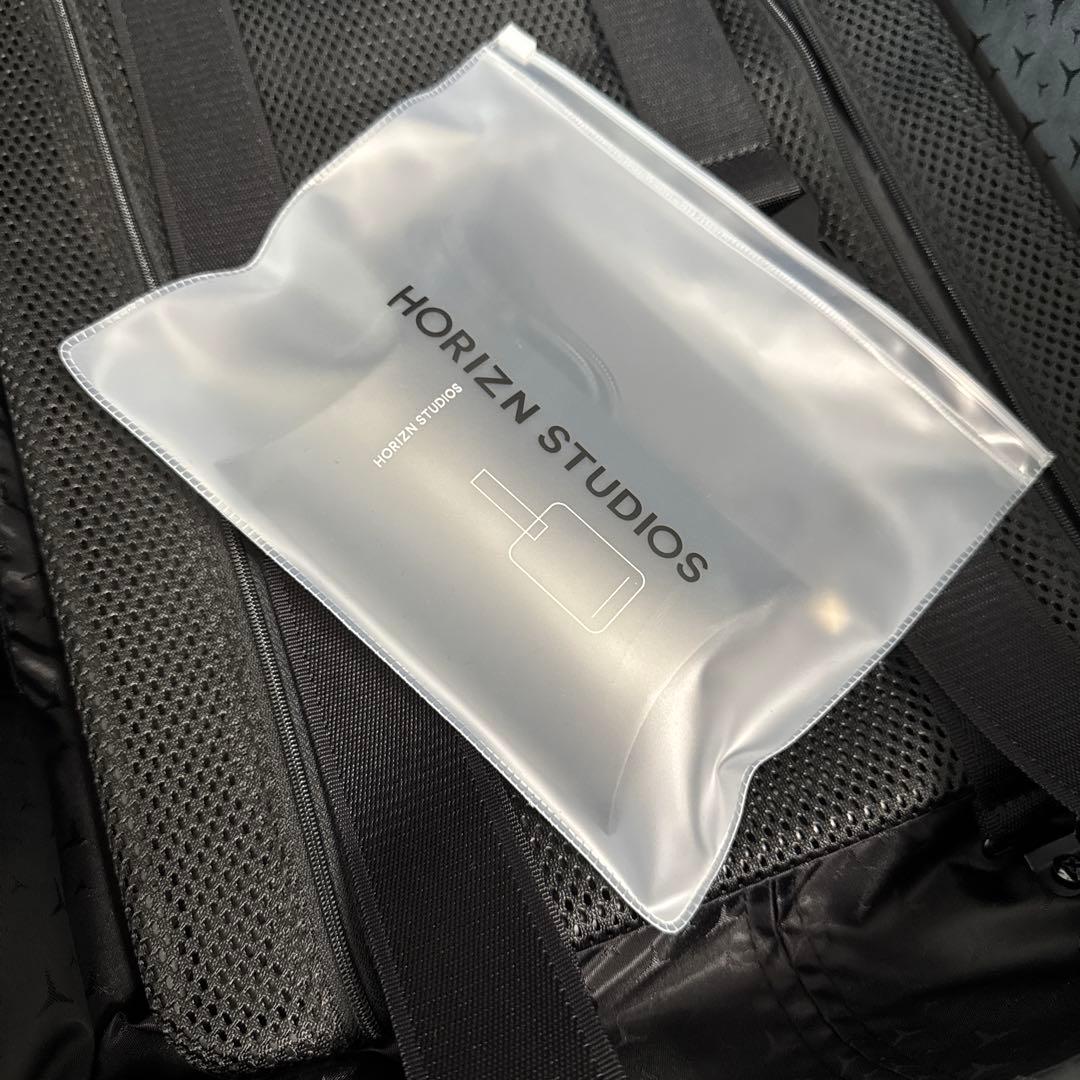 メルセデス・ベンツ HORIZEN STUDIOS グレー キャリーケース