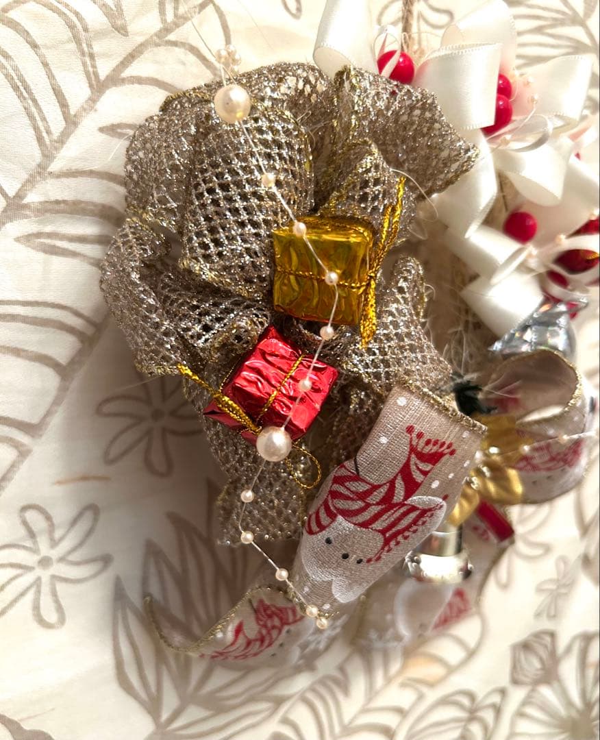 «822»◤完売◢早割りクリスマスリース*ゴールドリボン*華やかな可愛いリース
