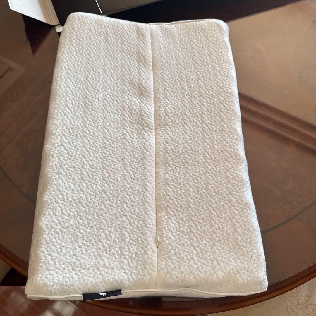 ひつじのいらない枕 ホワイト