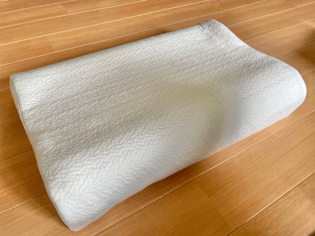 (ほぼ未使用)ヒツジのいらない枕 至極 カバー付き