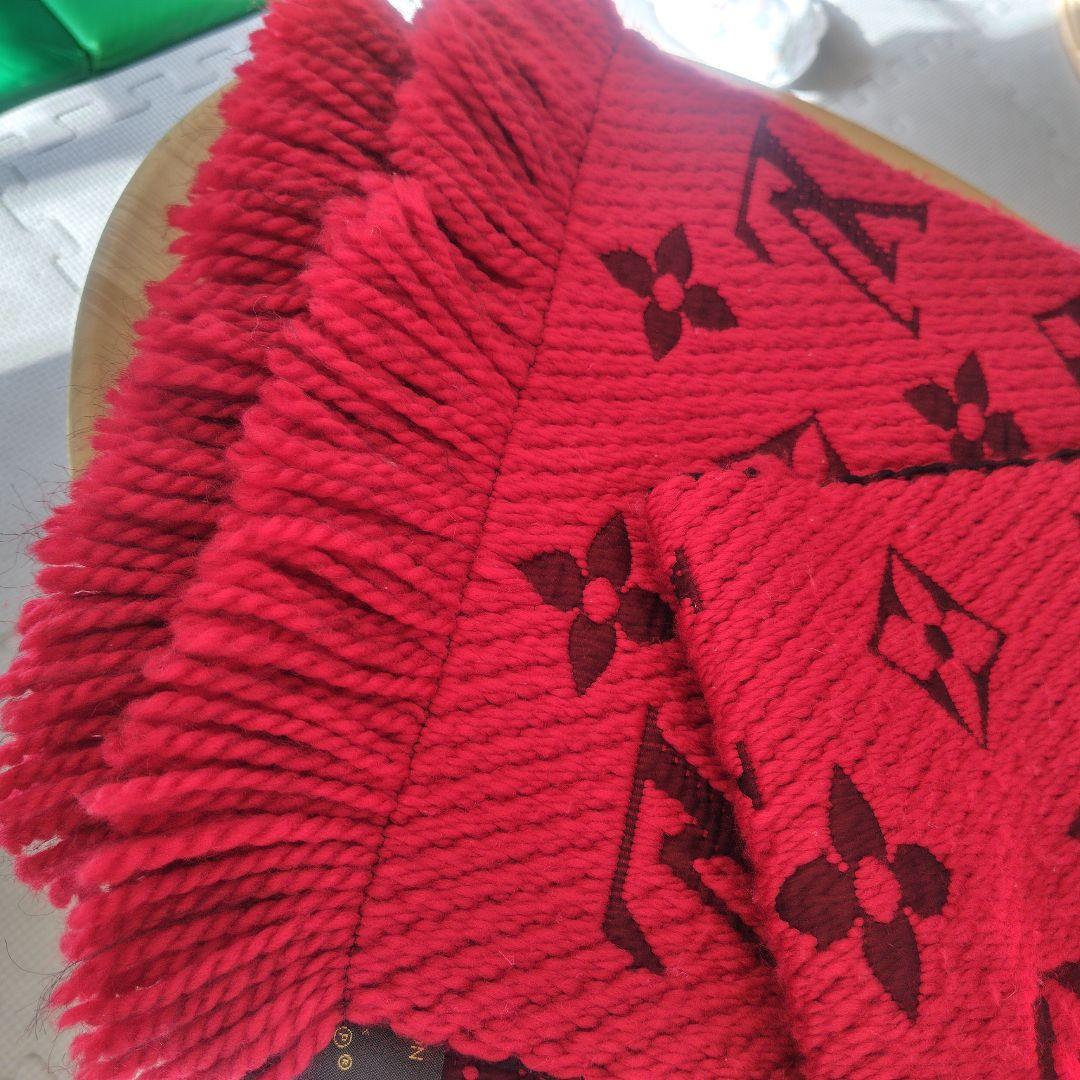Louis Vuitton 赤 マフラー