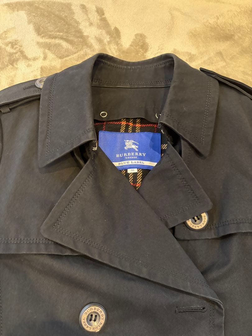 Burberryのトレンチコート ベルト付き