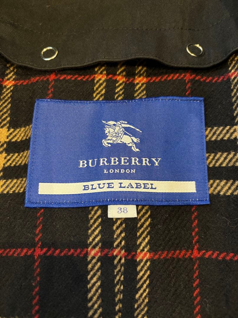 Burberryのトレンチコート ベルト付き