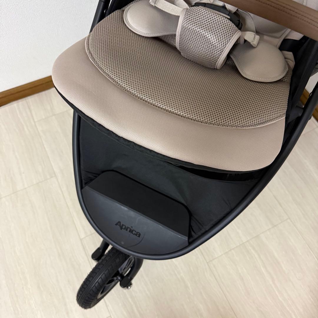 【極美品】Aprica 最新モデル スムーヴ プレシャスAB