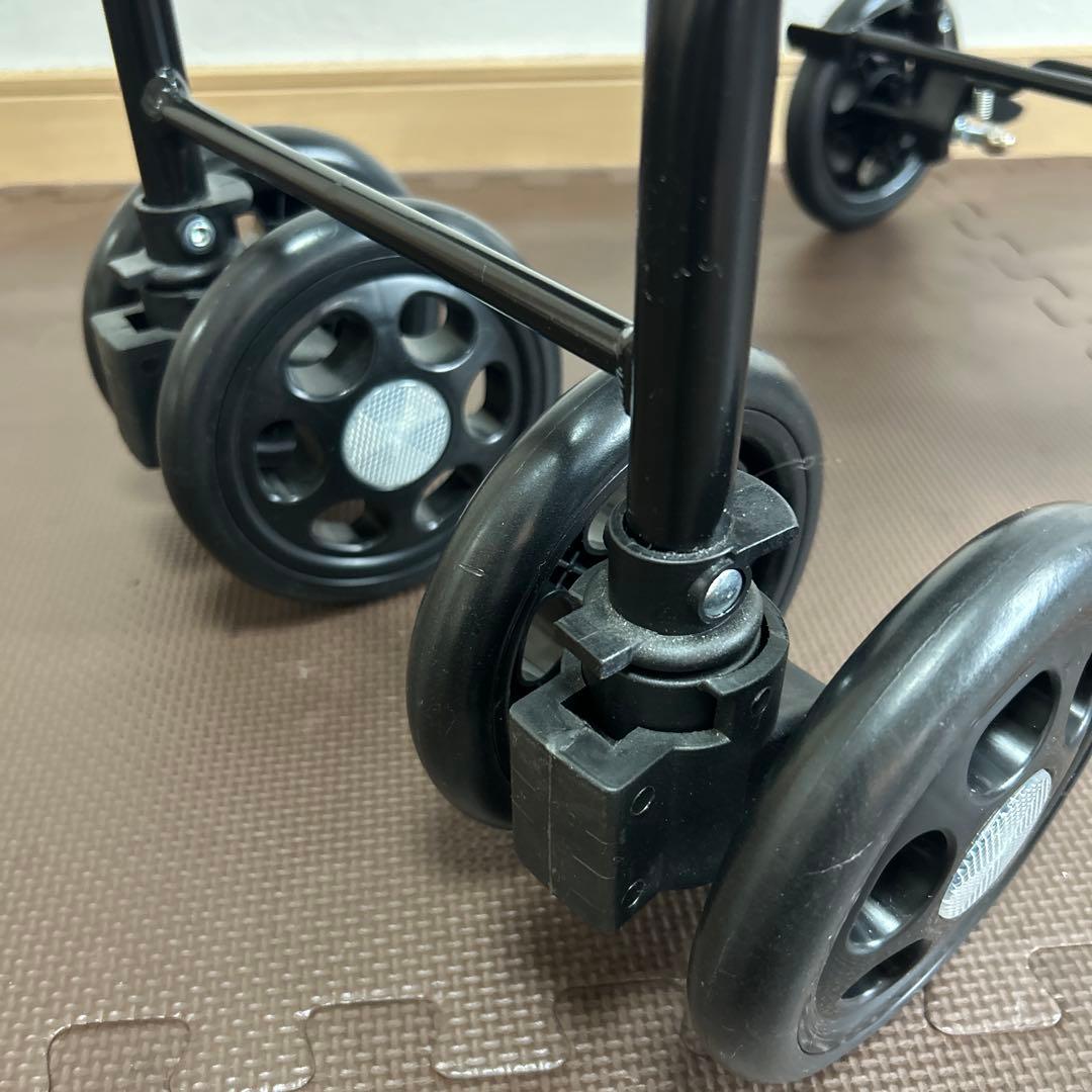 未使用品　マキテック　軽量折りたたみシルバーカー 老人車