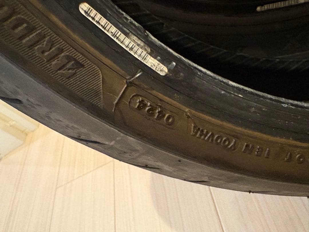 ブリヂストン　S23 前後セット120/70 200/55 R17