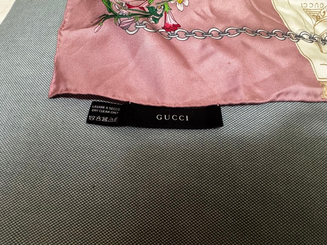 GUCCI　スカーフ