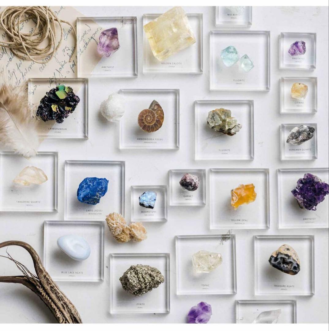 フェリシモ　鉱物コレクション