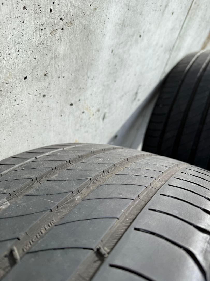 MICHELIN タイヤ クラウン スポーツ 235/45R21