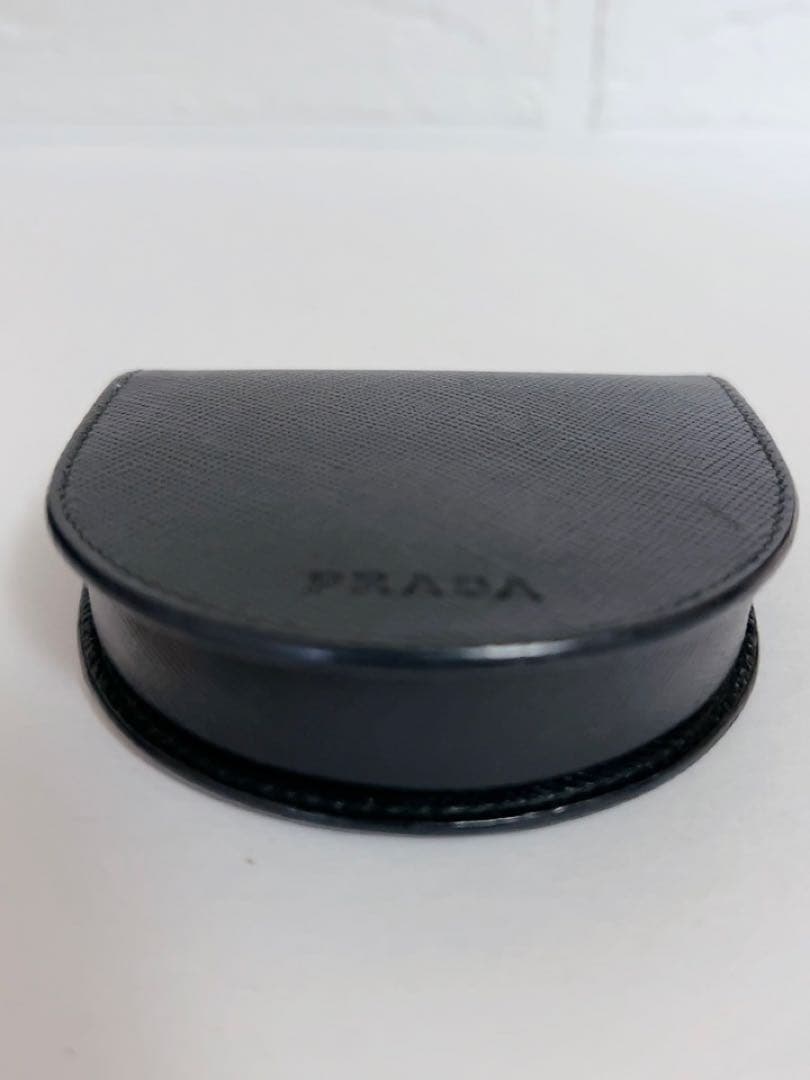 プラダ　PRADA ケース　小銭入れ　ブラック　黒　男女兼用